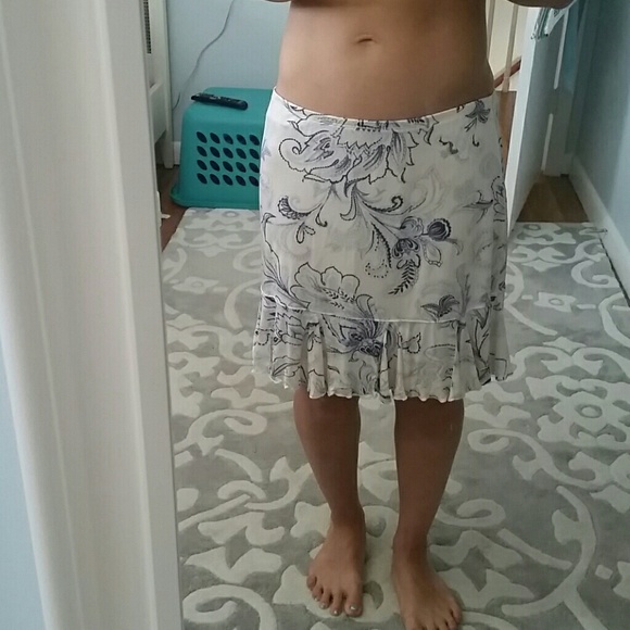 Express flowy skirt