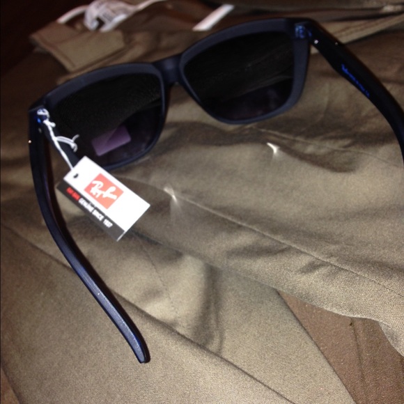 Authentic rayban sunglasses!