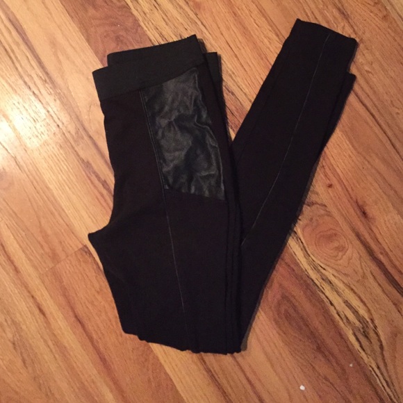 H&M Pants - Faux leather detail leggings