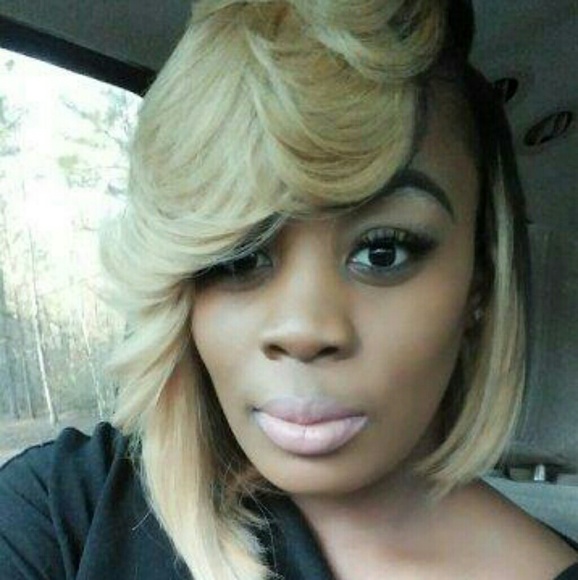 Meet your Posher, ??FeFe?? - Picture 2 of 5