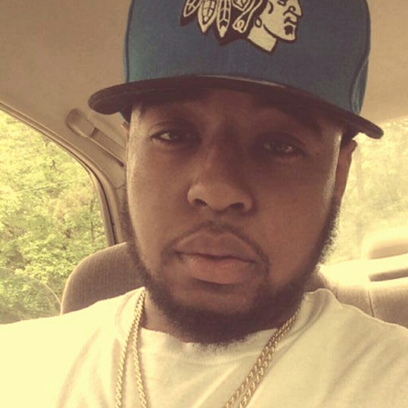 Meet your Posher, ??FeFe?? - Picture 3 of 5