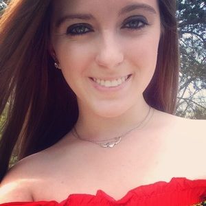 Meet your Posher, Ali