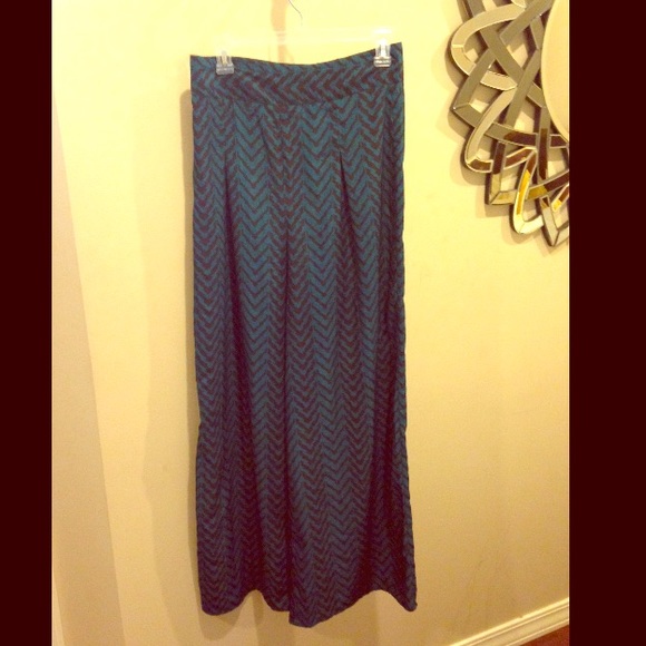 Funky High waisted printed black and green pants!