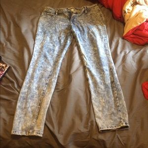Acid wash jegging jeans