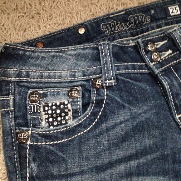 Authentic boot cut Miss Me jeans!! - Picture 2 of 4