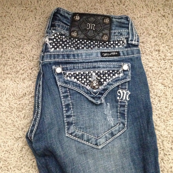 Authentic boot cut Miss Me jeans!! - Picture 3 of 4