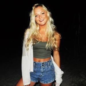 Meet your Posher, Alyssa