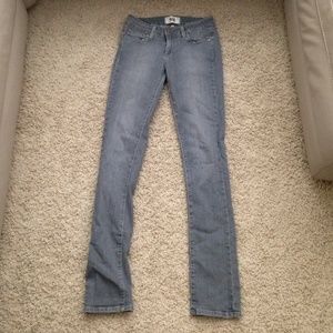Light grey comfy skinny jeans!