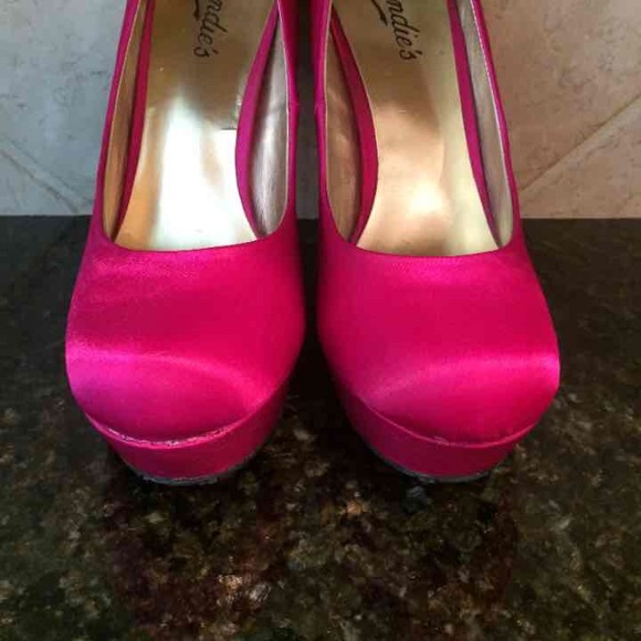 🚫 SOLD 🚫 - Picture 3 of 4