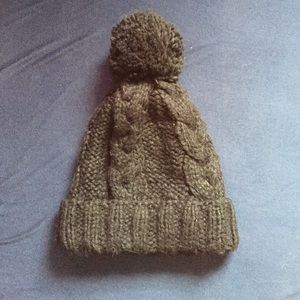 Black beanie hat with ball