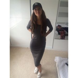 Midi grey sweater dress