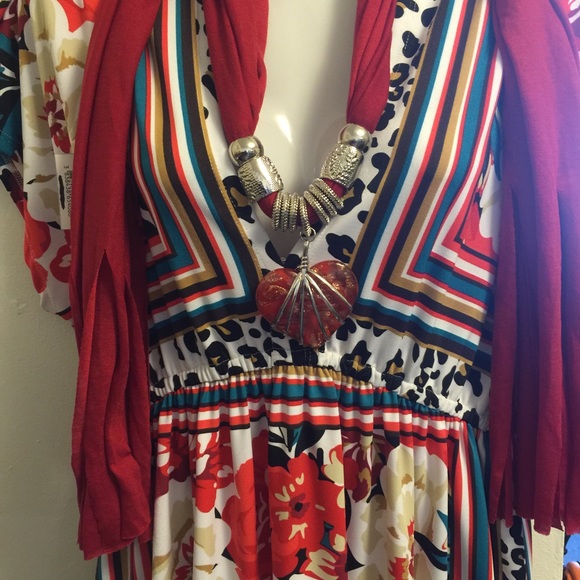 ⭐️SOLD⭐️Scarves from Los Angeles - Picture 1 of 4