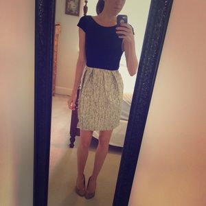 SALE 🎉 Alice + Olivia Holiday Dress