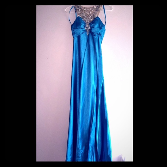 Evening Gown - Picture 1 of 5