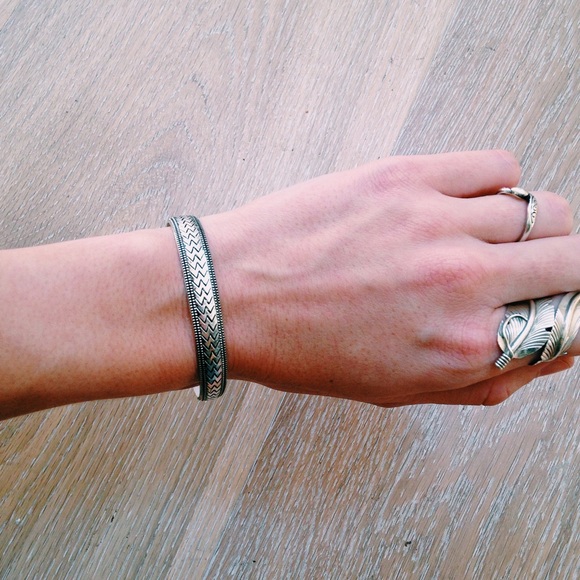 ⚡️ONE LEFT⚡️ Thin Dainty Silver Bangle Bracelet! - Picture 3 of 3