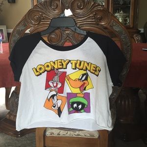 Looney toons short Tshirt