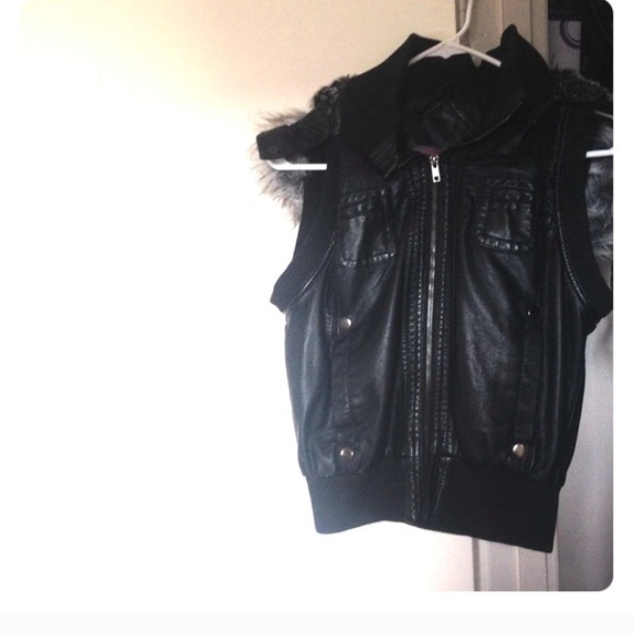 Fax fur vest