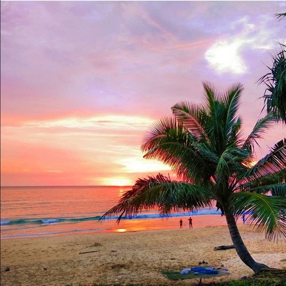 Meet your Posher, Cel THE QUICK SHIPPER ๐ฆ๐ฆ๐ฆ๐ฆ๐ฆ๐ฆ๐ฆ๐ฆ๐ฆ - Picture 3 of 3