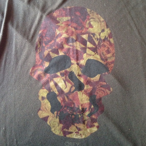 Obey T shirt