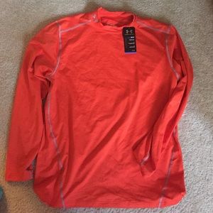 Men's UA fitted cold gear shirt, size XXL.
