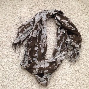 Brown floral scarf😍