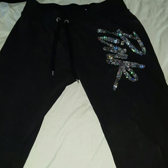 Pink short sweatpants