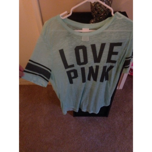 Victoria Secret Pink T-shirt✨