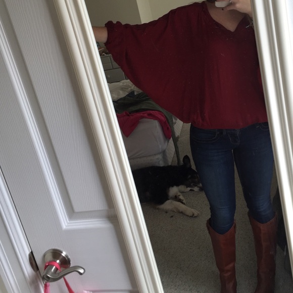 Backless shirt! - Picture 2 of 4