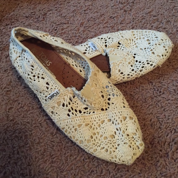 Crochet Toms
