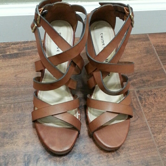 Chinese Laundry leather sandals - Picture 2 of 3