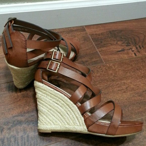 Chinese Laundry leather sandals - Picture 3 of 3