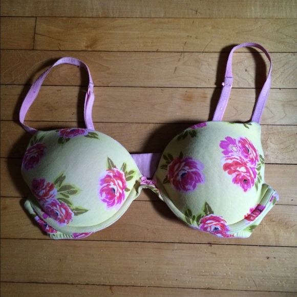 SOLD ❌Victoria's Secret bra