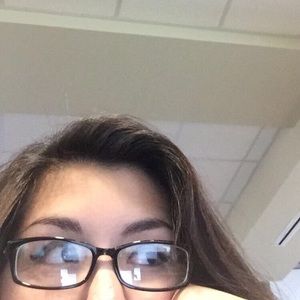 Meet your Posher, Celida