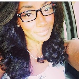 Meet your Posher, Megan