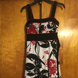 White black and red short dress