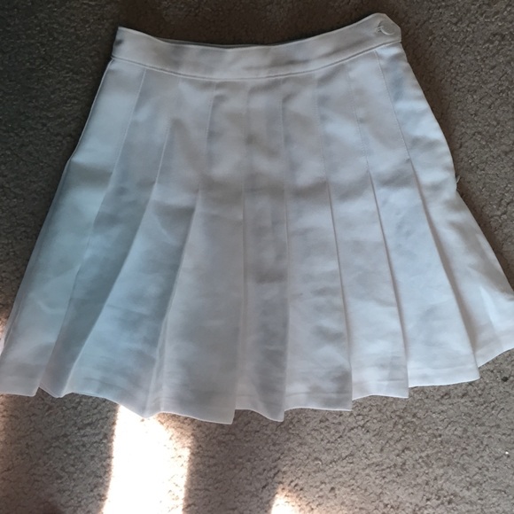 *HOLD* AA white tennis skirt