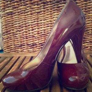 Steve Madden patten leather maroon heels