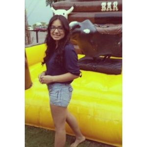 Meet your Posher, Daniela