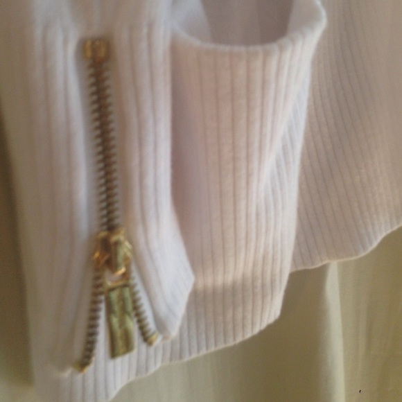 NWOT Michael Kors Sweater - Picture 2 of 3