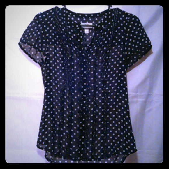 Black & white polka dot top