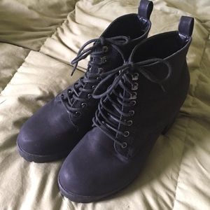 Heeled combat boots