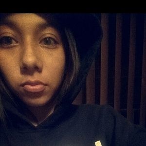 Meet your Posher, Tania