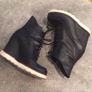 Matiko Cooper Lace Up Wedge Booties