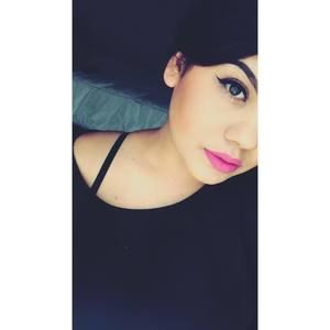 Meet your Posher, Emma