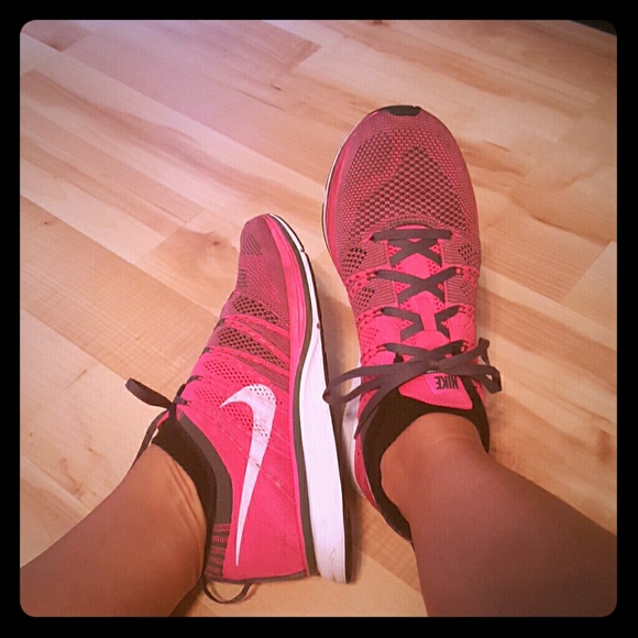 *SOLD*Nike Flyknit Trainer