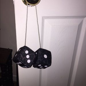 Pair of dice for car