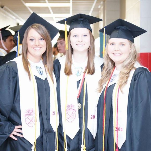 Meet your Posher, Kara - Picture 1 of 2