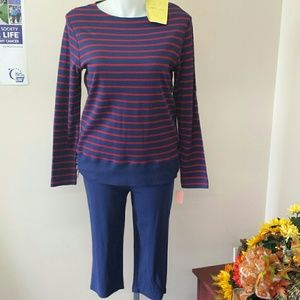 New Sport Savvy ladies medium red/blue Capri set