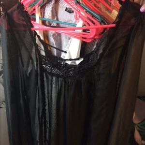 sheer long sleeve top (NO TRADES)