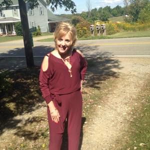 Meet your Posher, Janelle